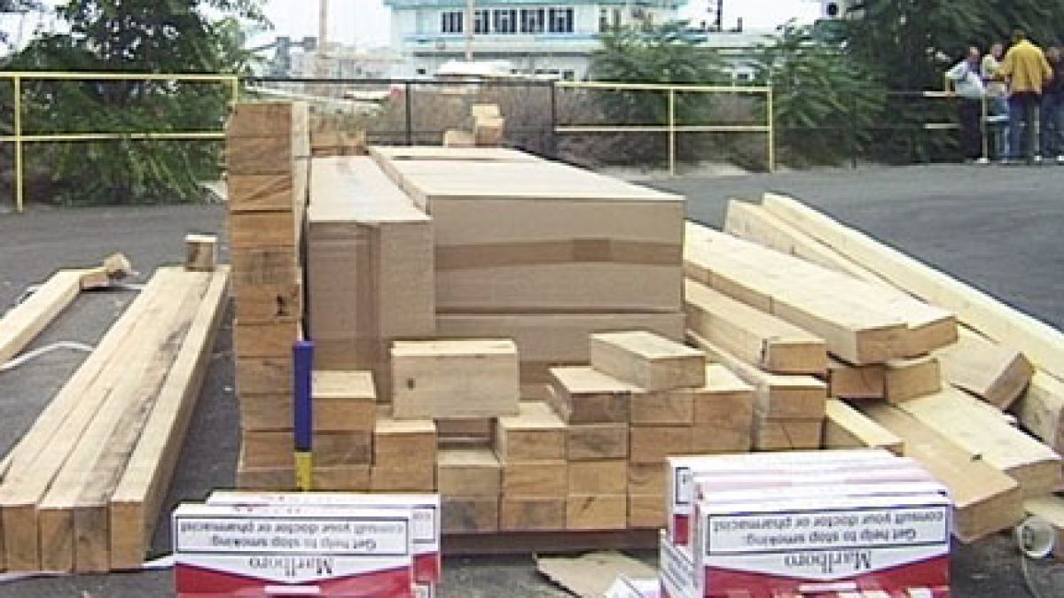 Конфискуваха 15 тона контрабандни цигари в Македония