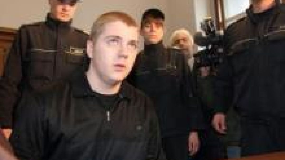 Шийлдс се бори за помилване