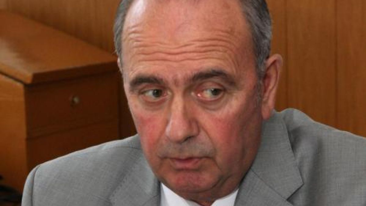 Уволниха Жеко Байчев 