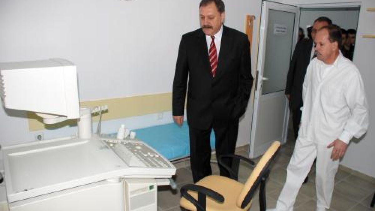 Евгений Желев: Фалит на болници няма да има