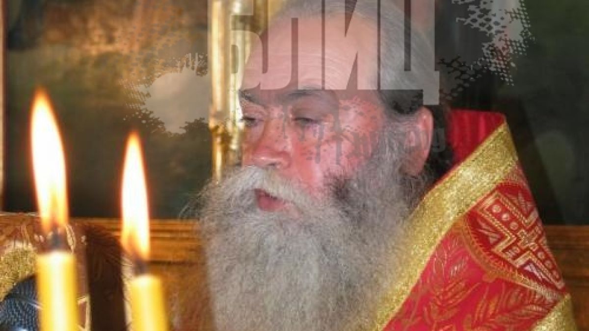 Село се разбунтува срещу поп