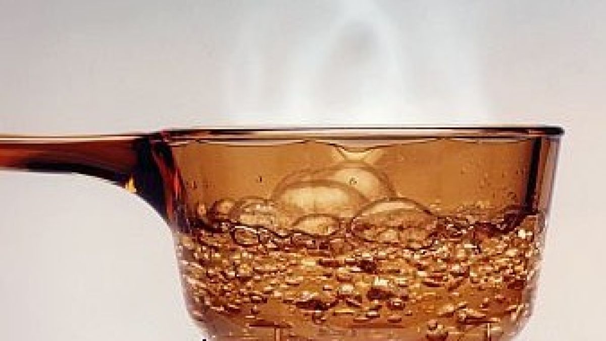3-годишно момченце с 50% изгаряния от вряла вода