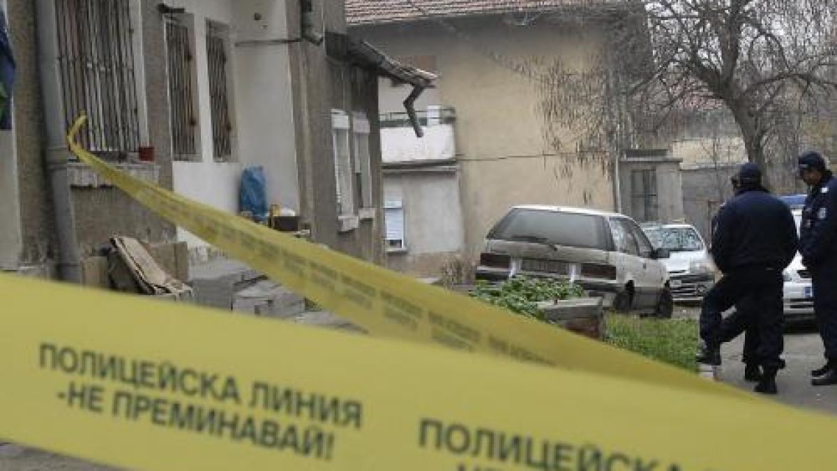 Убиецът на семейството в Димитровград правил опити да убие полицай 