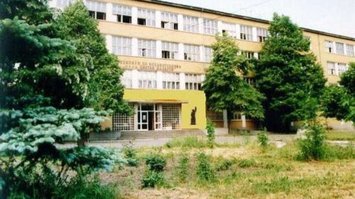 1006 абсолвенти от Икономическия факултет на Пловдивския университет получиха дипломи
