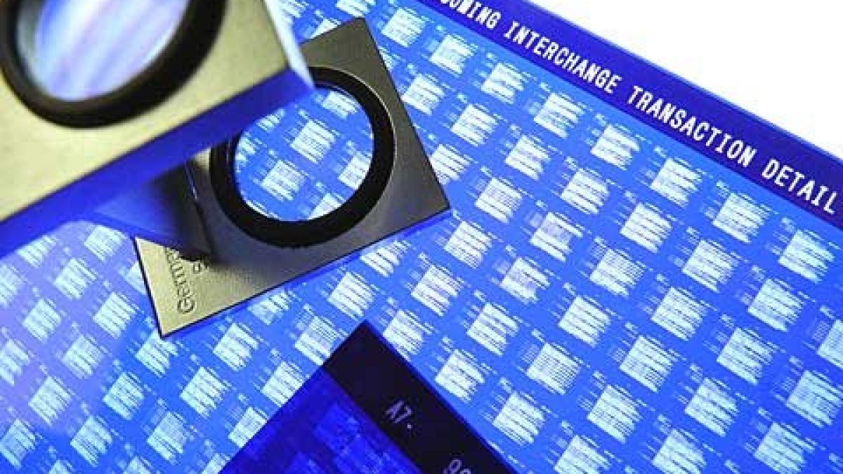 Банка загуби личните данни на над 10 000 клиенти