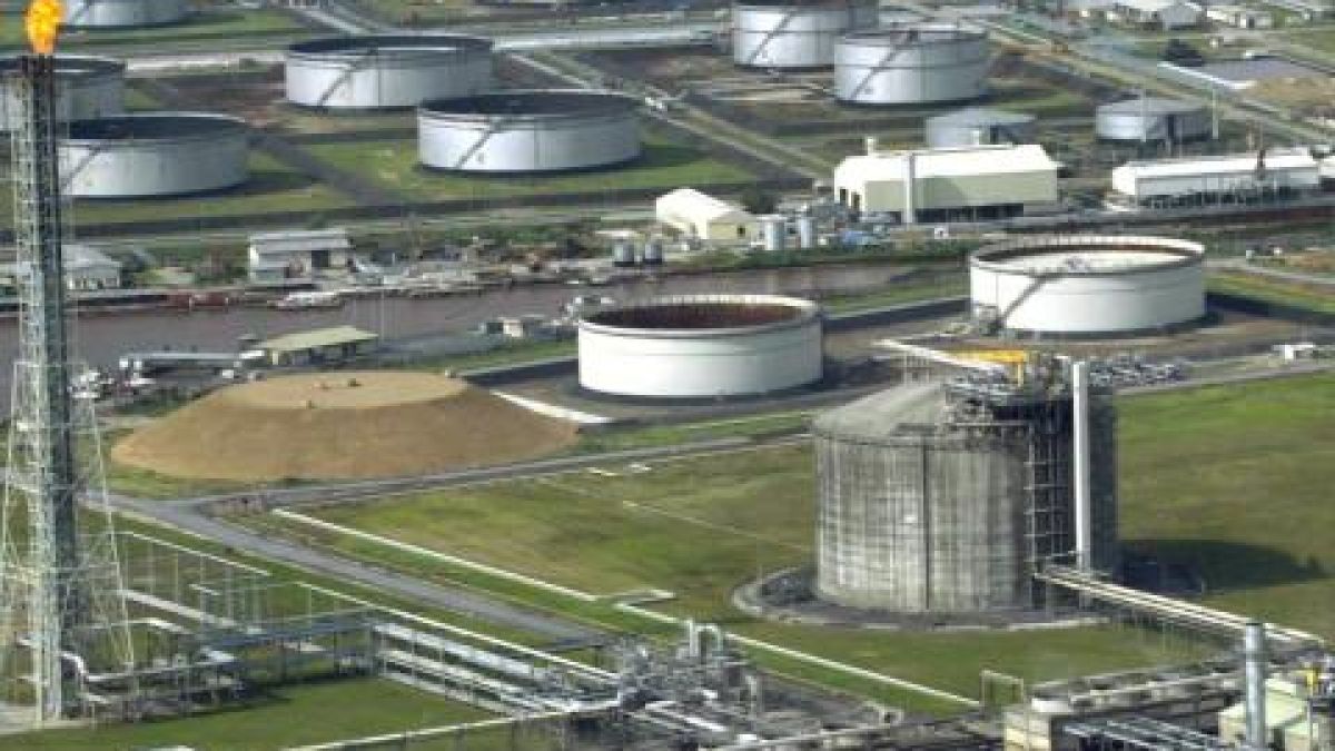 Цената на петрола под 40 долара за барел