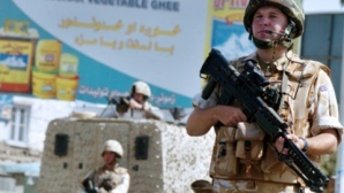 САЩ изпращат поне още 20 хил. войници в Афганистан