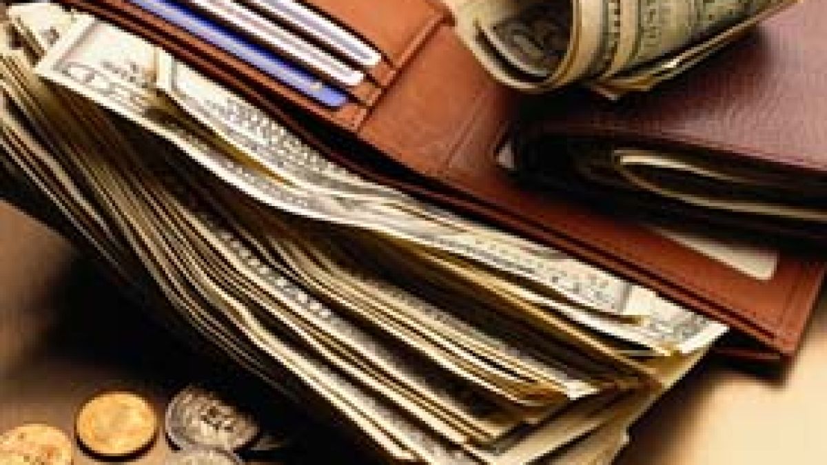 Американец върна два пълни изгубени портфейла за три дни