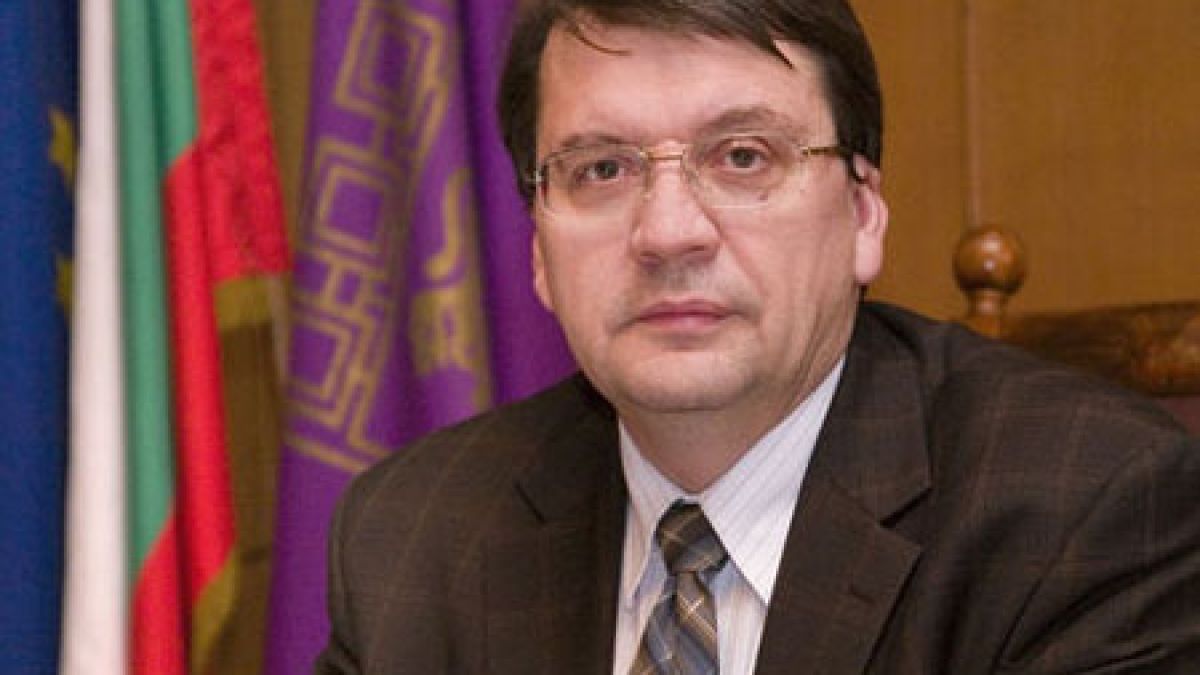 Повдигнаха обвинение срещу кмета на Велико Търново