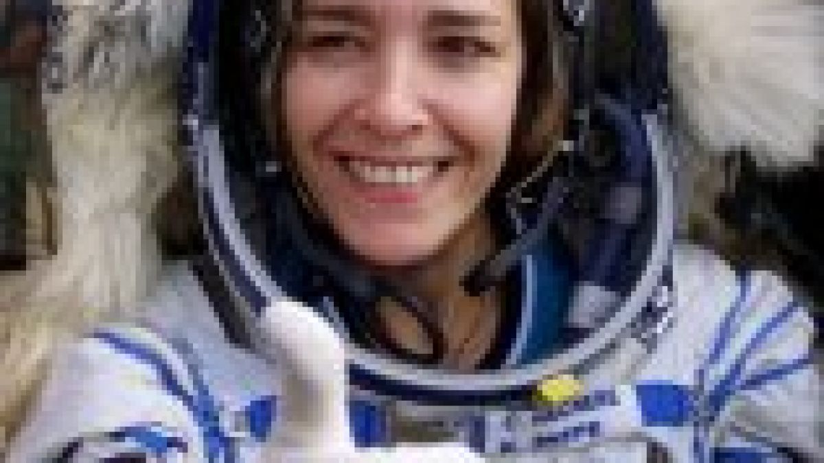 Първата френска астронавтка направи опит за самоубийство