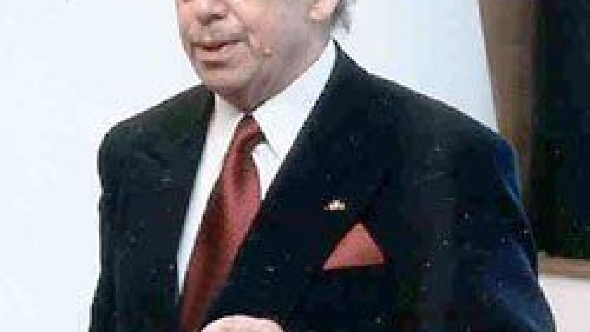 Състоянието на Вацлав Хавел след операцията е стабилно