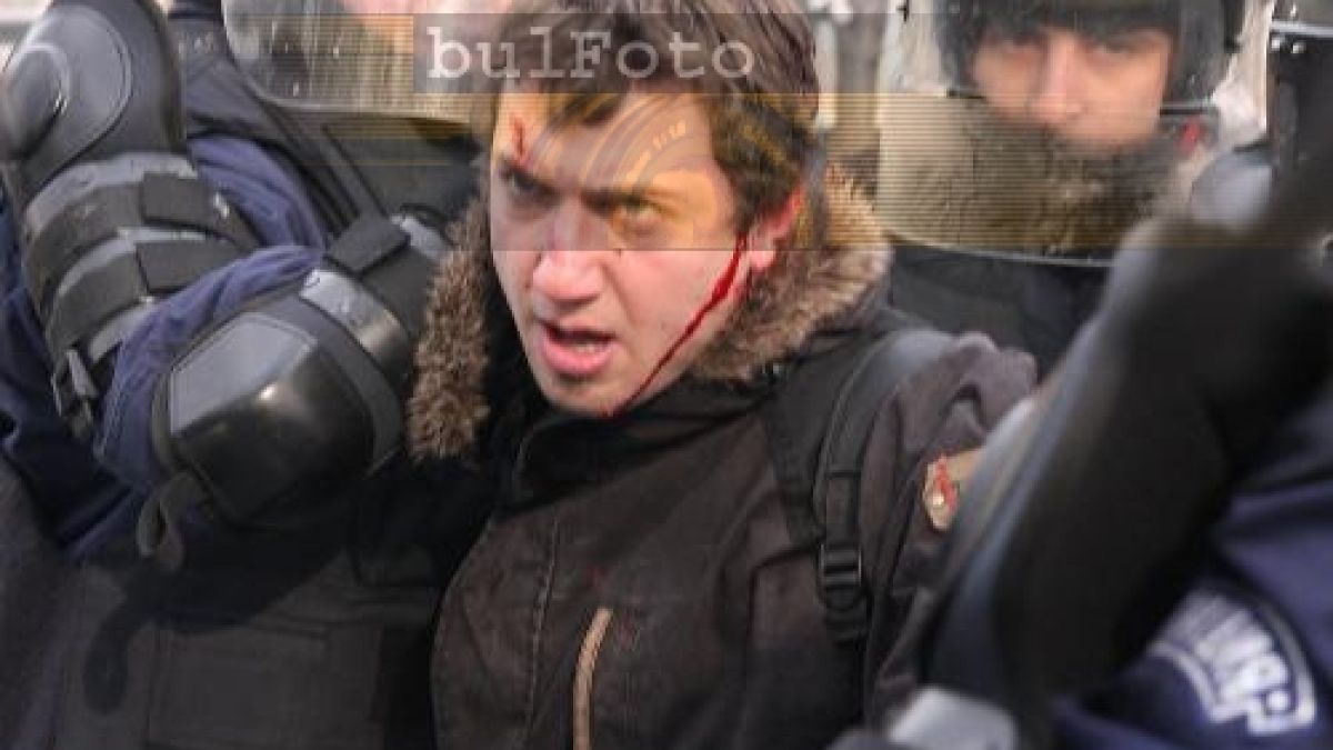 158 задържани след днешните протести
