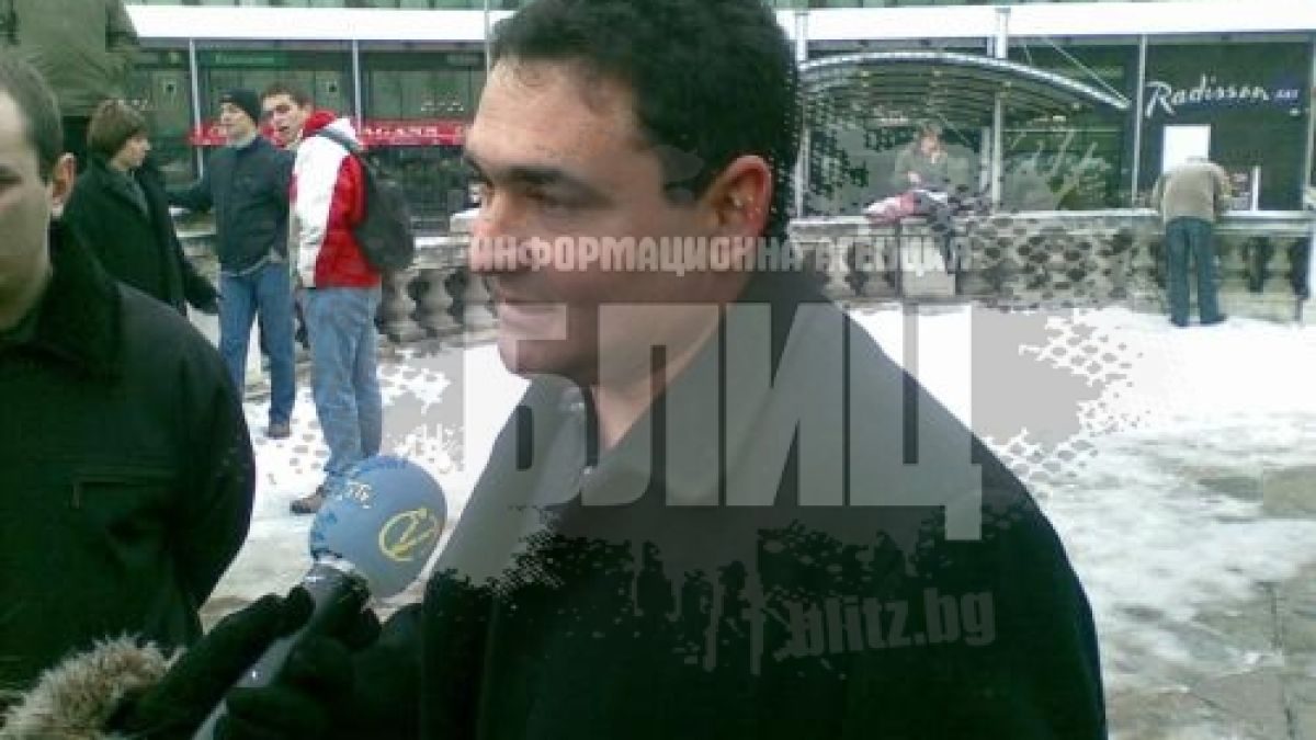 Нахапан от полицейско куче съди държавата