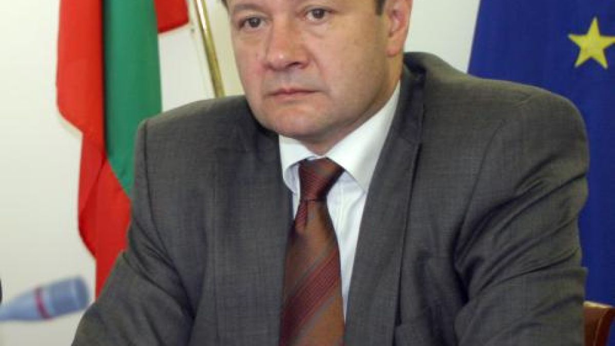 Миков: Починалият арестант е криминално проявен 