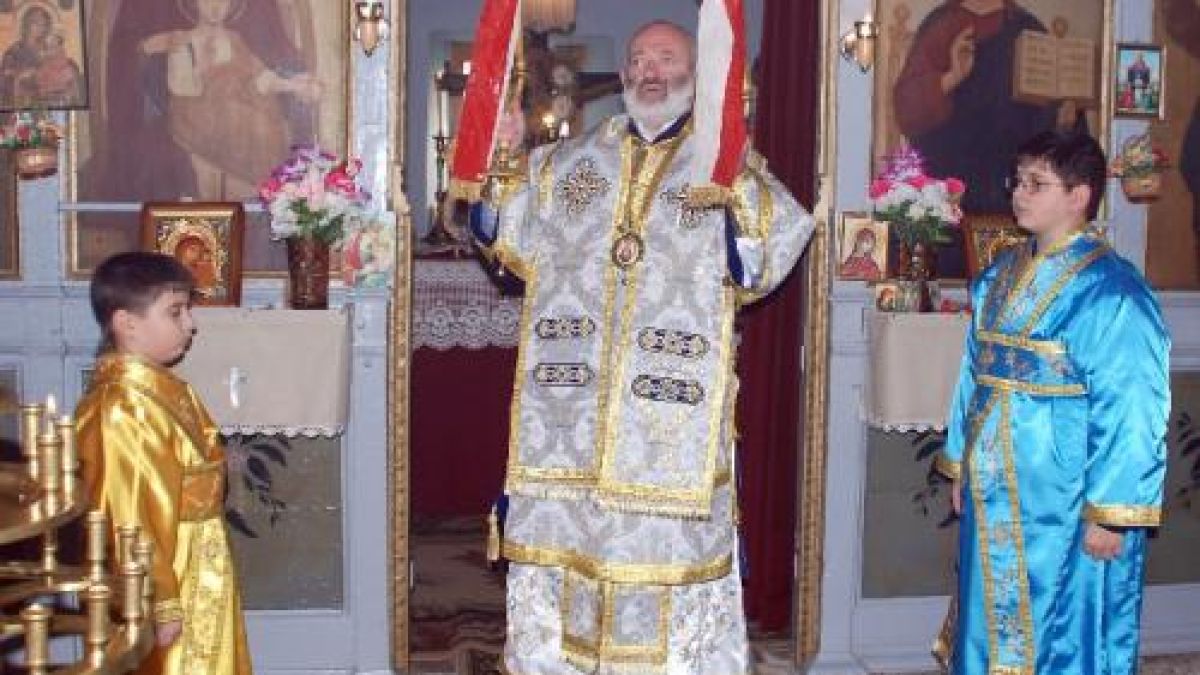 Галактион отслужи тържествена служба в Харманли