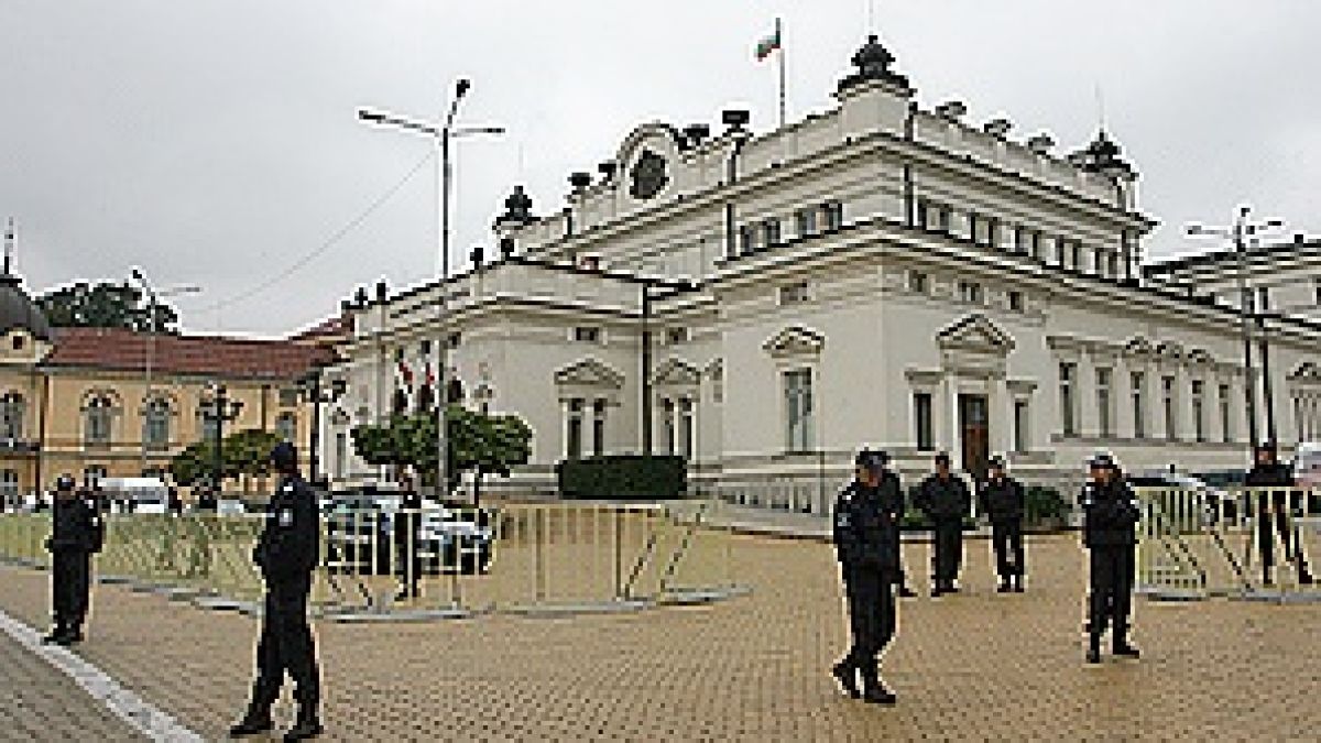 Движението в центъра на София днес ще бъде ограничено