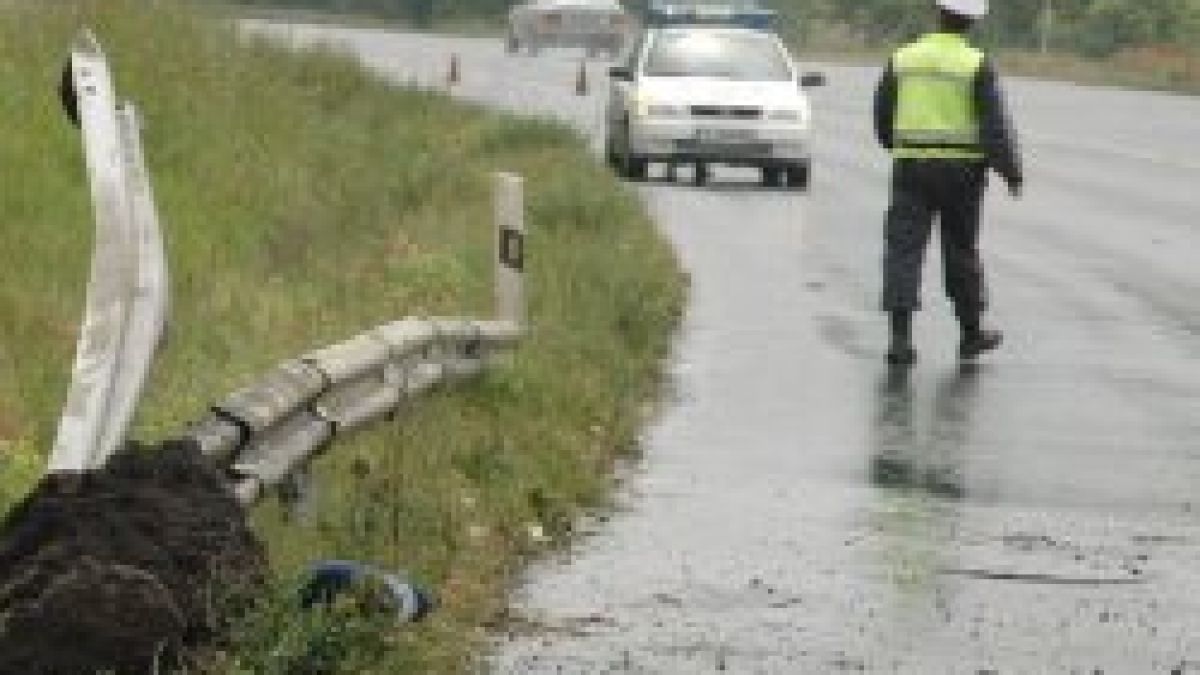 Мъж е с опасност за живота след катастрофа край село Търнак