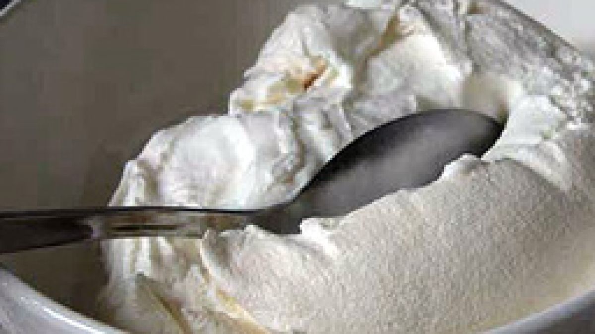И киселото мляко с ония работи