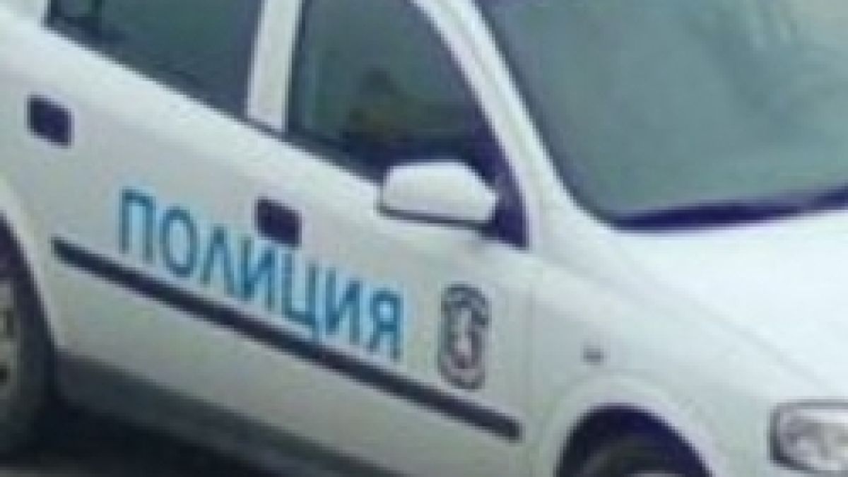 Пиян прегази заспал на пътя