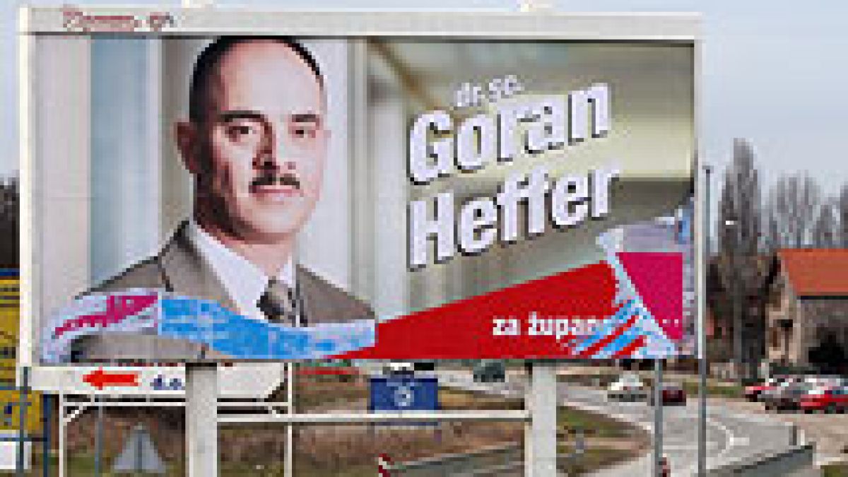 Политик има нещастието да прилича на Хитлер