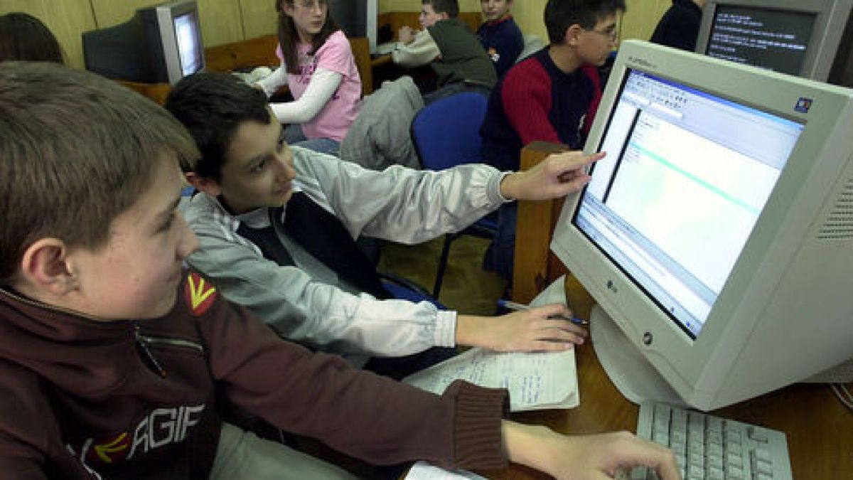Партиите идат