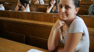 СУ иска увеличаване на приема със 700 места