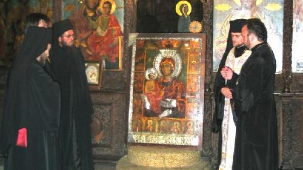 Ограбиха църква в Ловешко