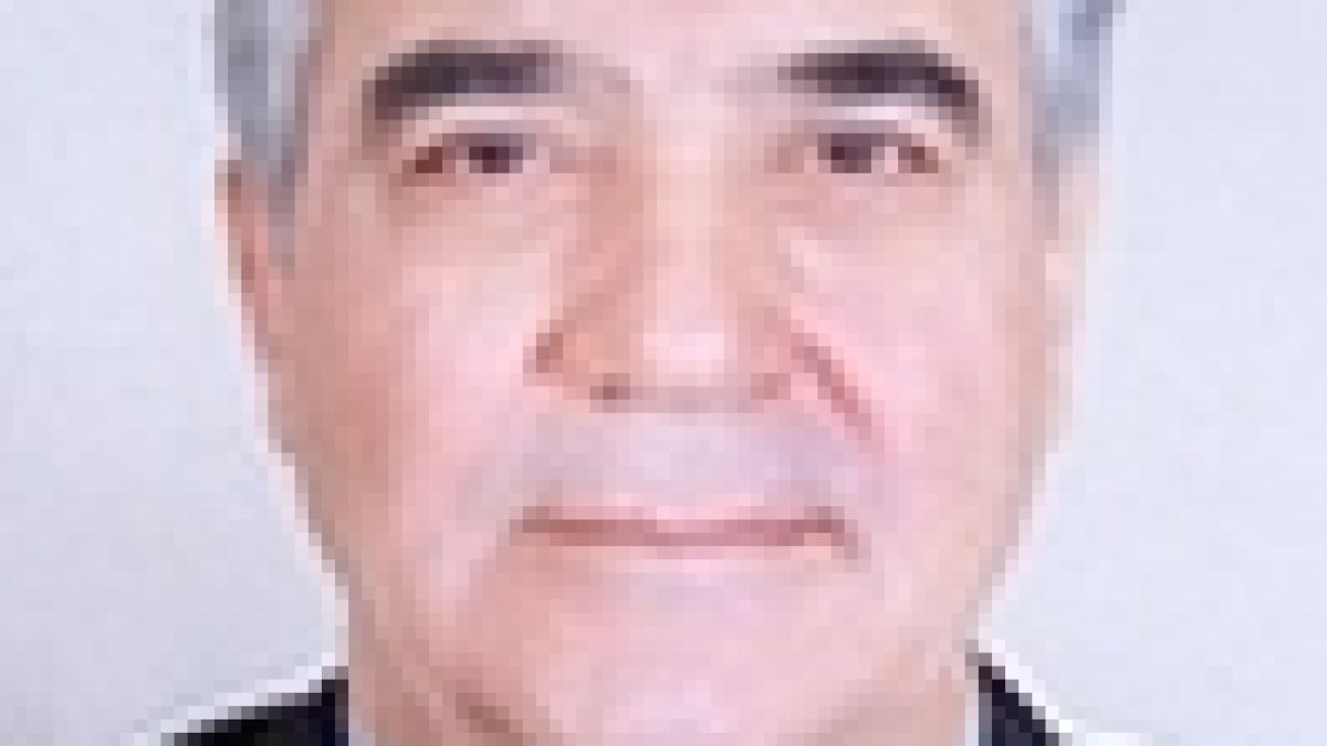 Почина Кадир Кадир 