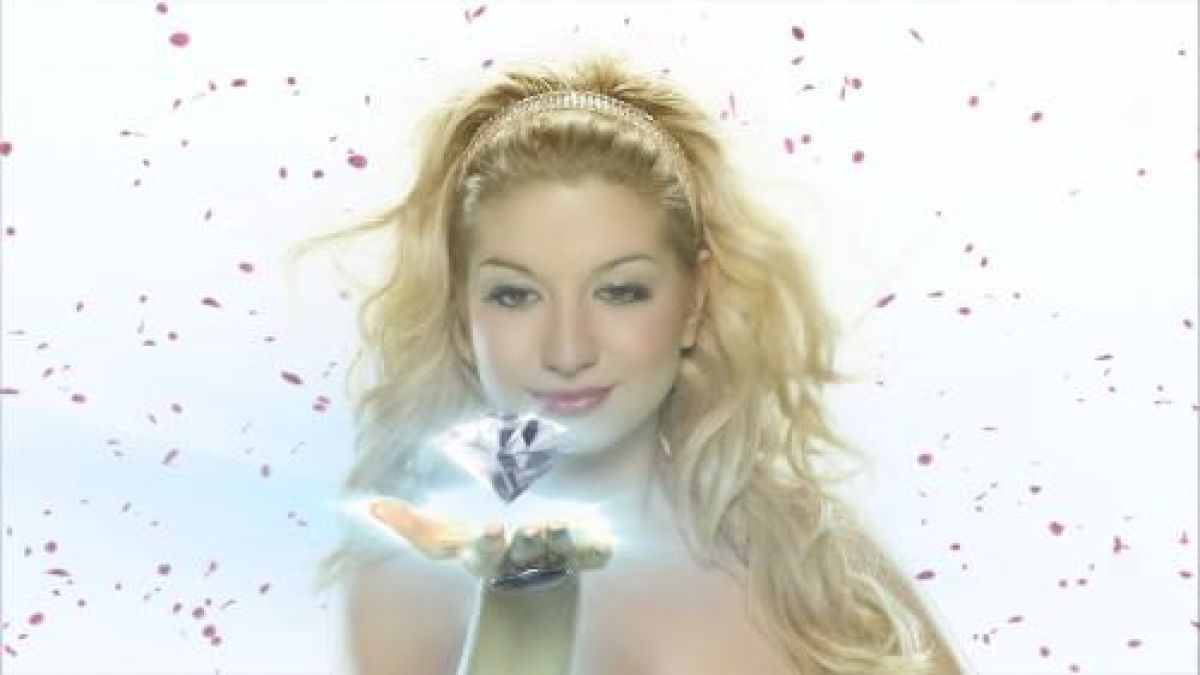 Joanna Dark с дебютен сингъл 