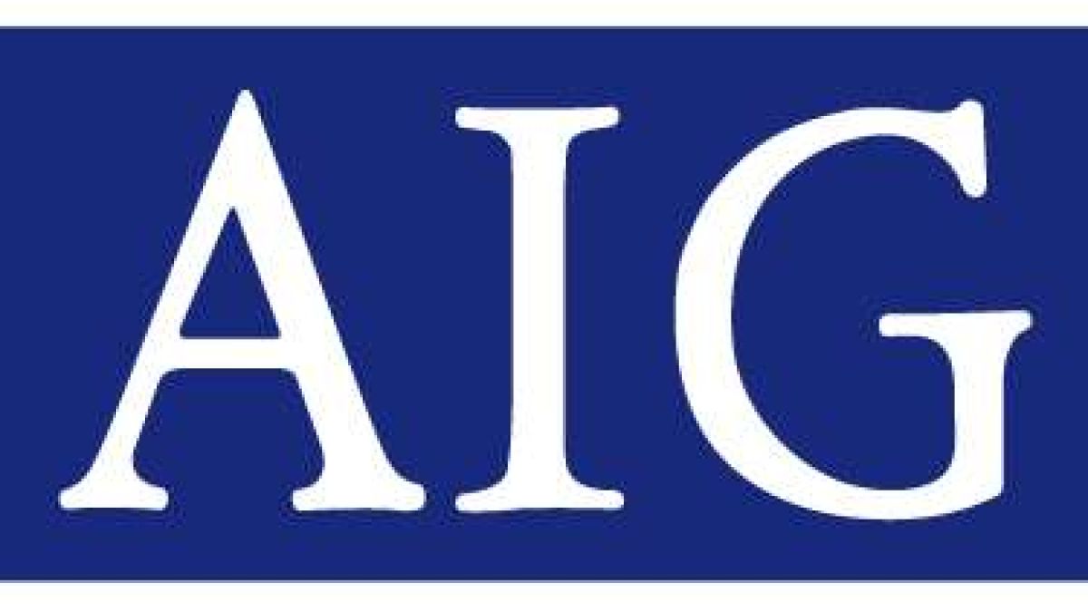 Мениджърите на AIG връщат бонусите
