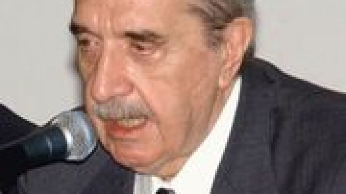 Почина бившият президент на Аржентина Раул Алфонсин
