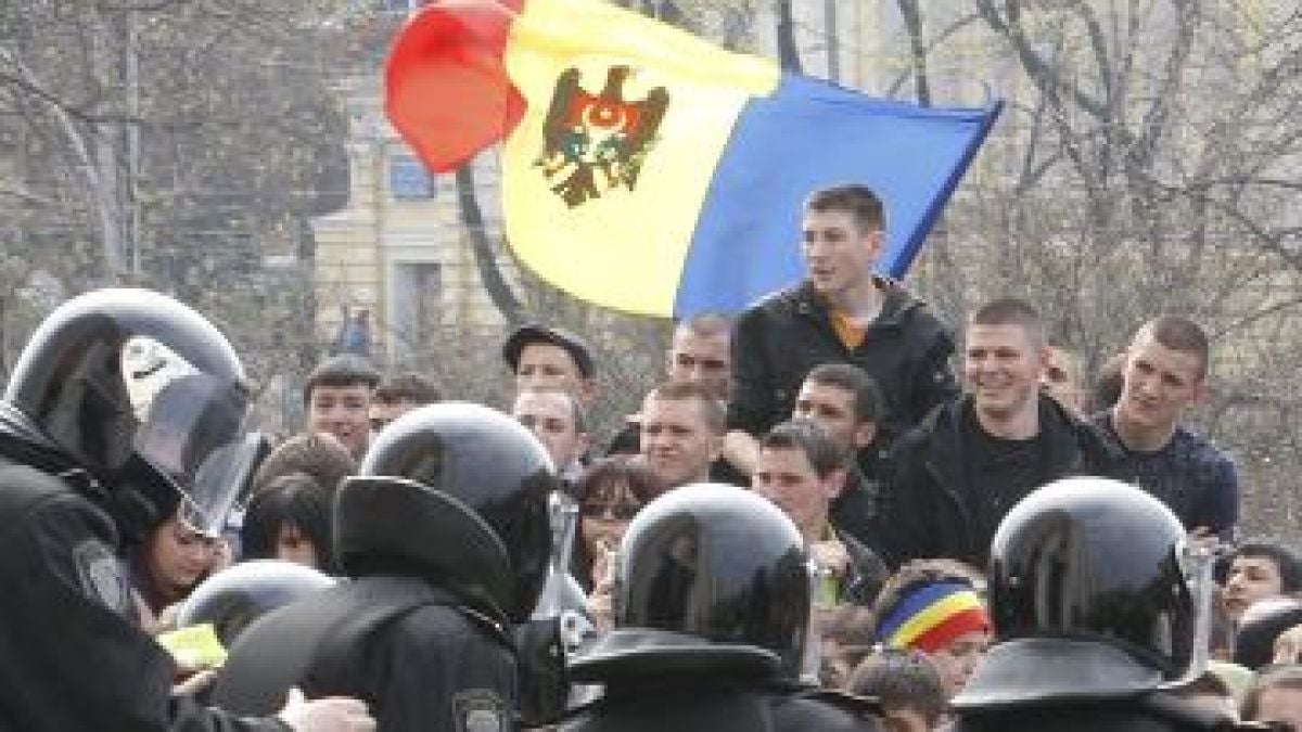 193 задържани при безредиците в Кишинев