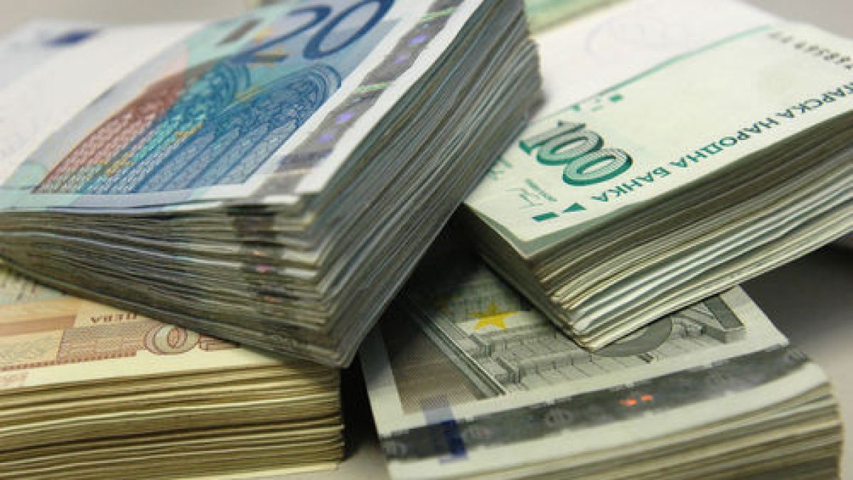 В Ловешко 8 човека с данъци за довнасяне над 10 000 лв.