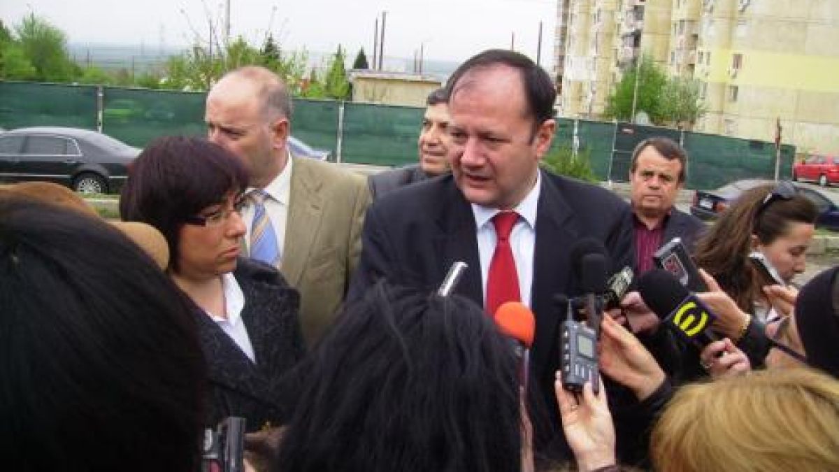 Миков: Народът решава за депутати като Галеви 