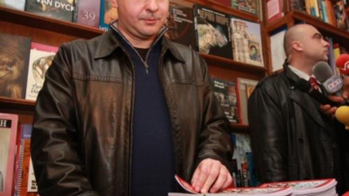 Издатели бойкотират ”рицаря на книгата” Станишев