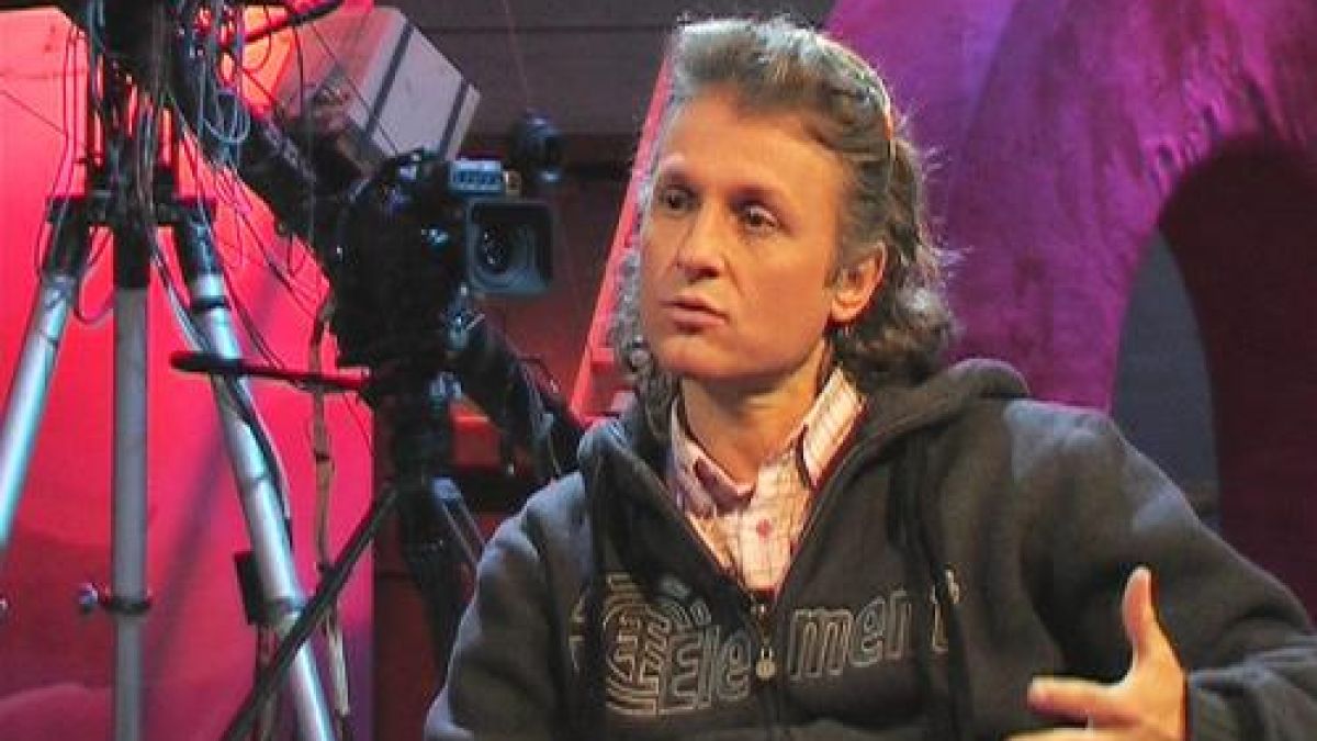 Къци иска да емигрира в Америка 