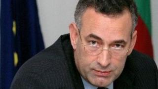 След изборите Чакъров се връща към хирургическия занаят