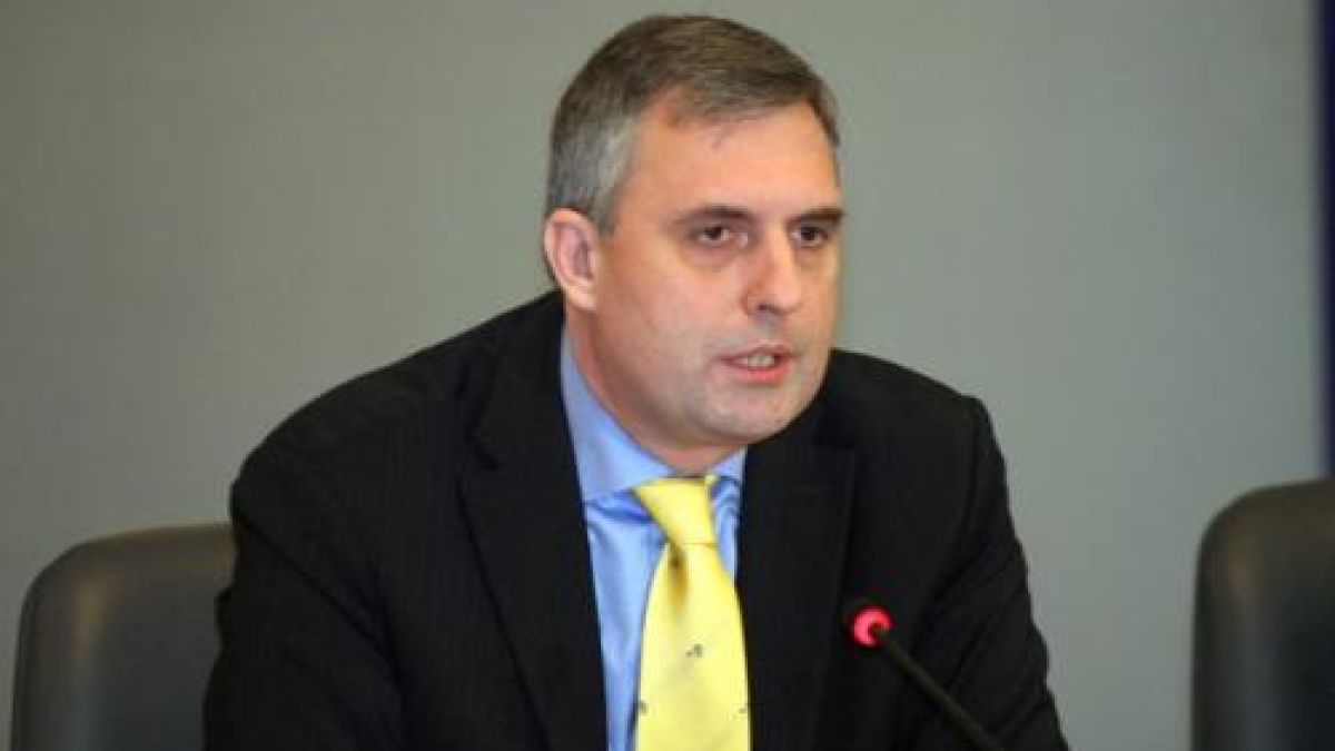 Калфин: Няма нищо нередно в сделката с циркония 