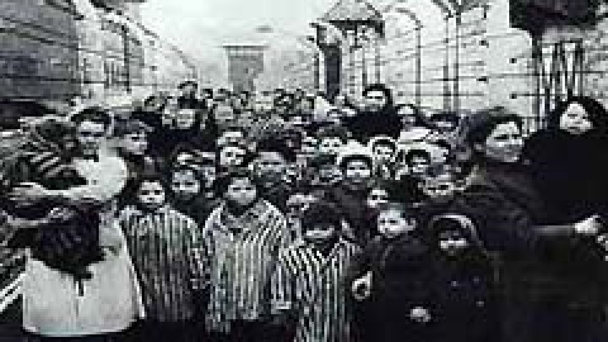 Послание на 7 затворници от Освиенцим открито 65 г. по-късно