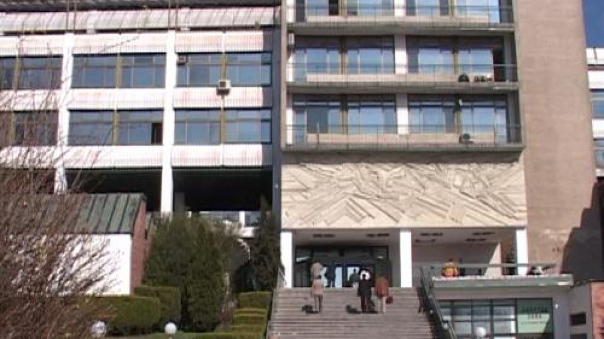 23% двойки на предварителния изпит по български в ЮЗУ