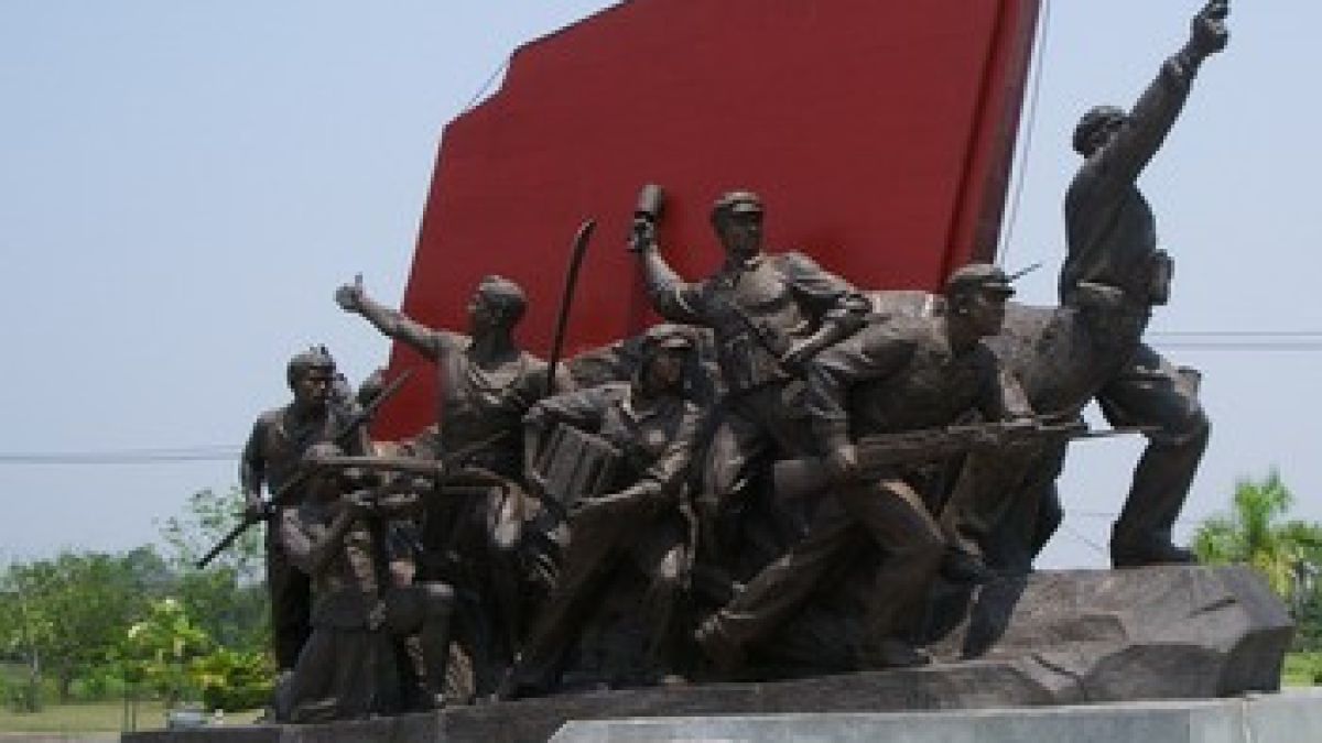 Откриха музей на комунизма в село Гарван