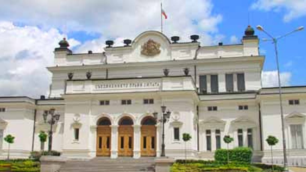 Депутати сезираха Конституционния съд за изборния закон 