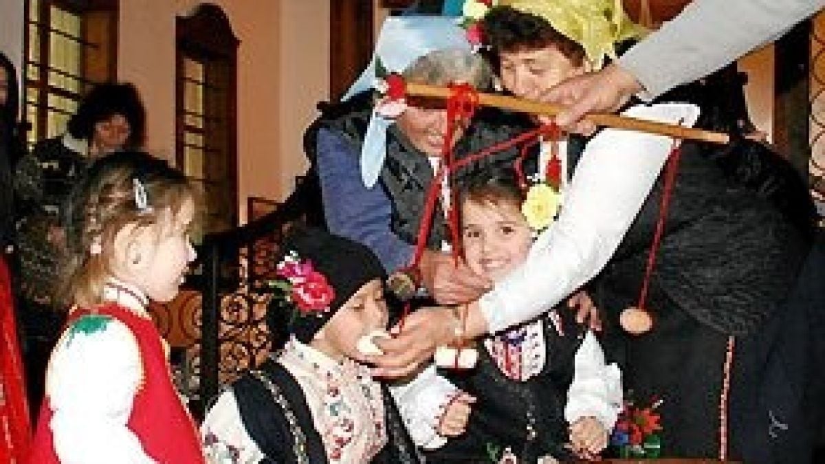 Показват "Раклата на баба" в Ловеч