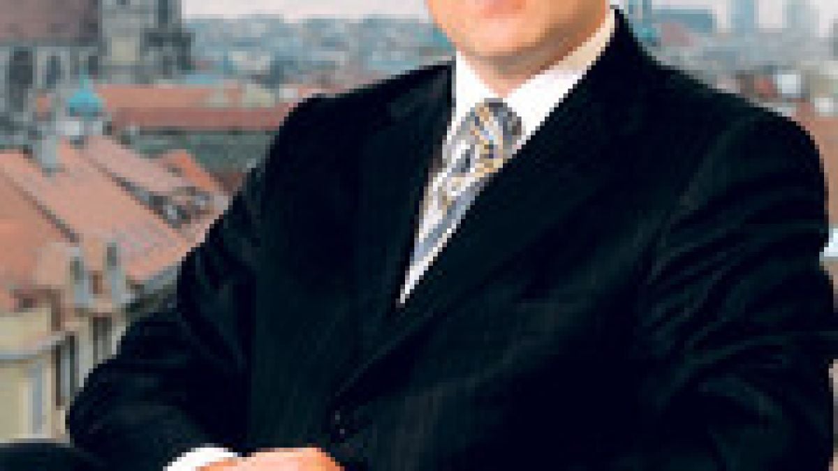 Милиони евро доходи за шефовете на ЧЕЗ в Чехия