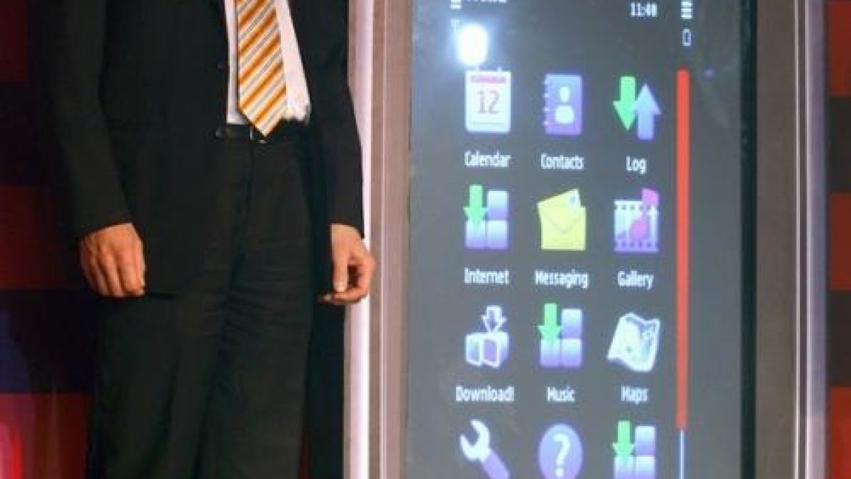 Кризата "съкращава" персонала на Nokia