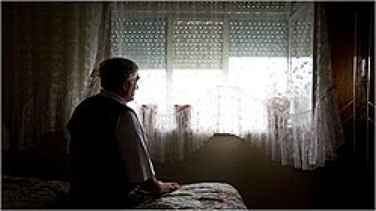 17 г. под “домашен арест” поради страх от кръвно отмъщение