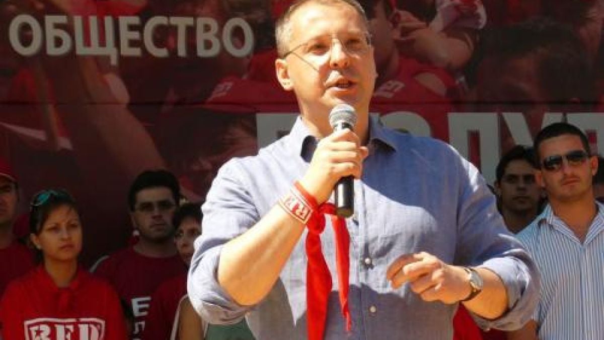 Станишев води шествието на 24 май в Пловдив