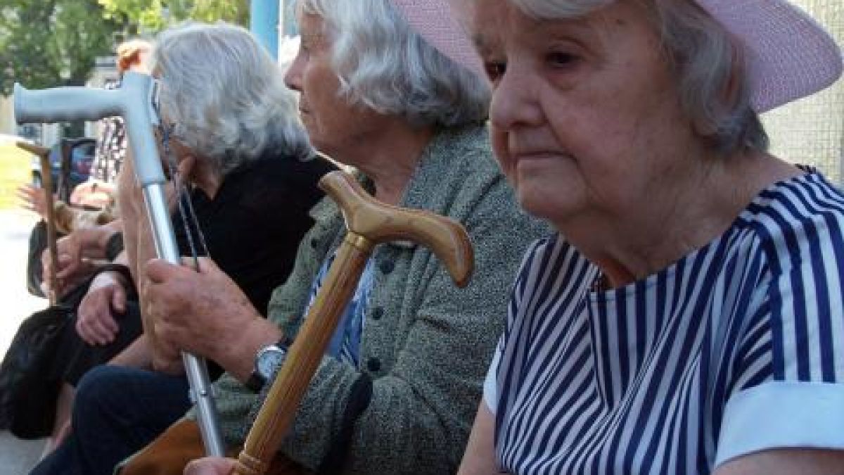 Фондовете за пенсия излизат на плюс