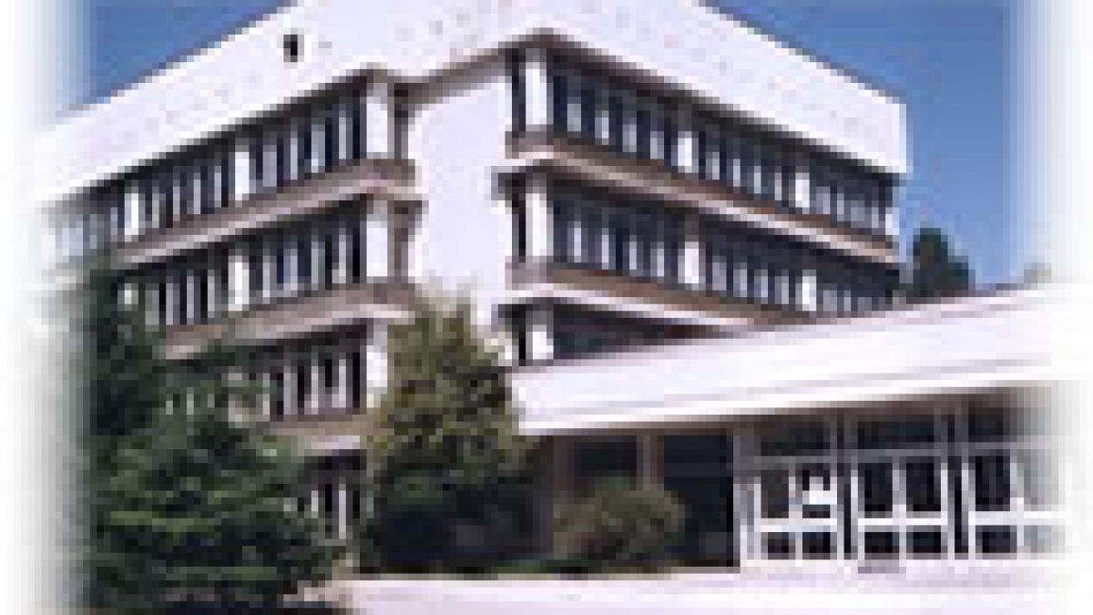 Продават Центъра за външноикономическа подготовка на кадри