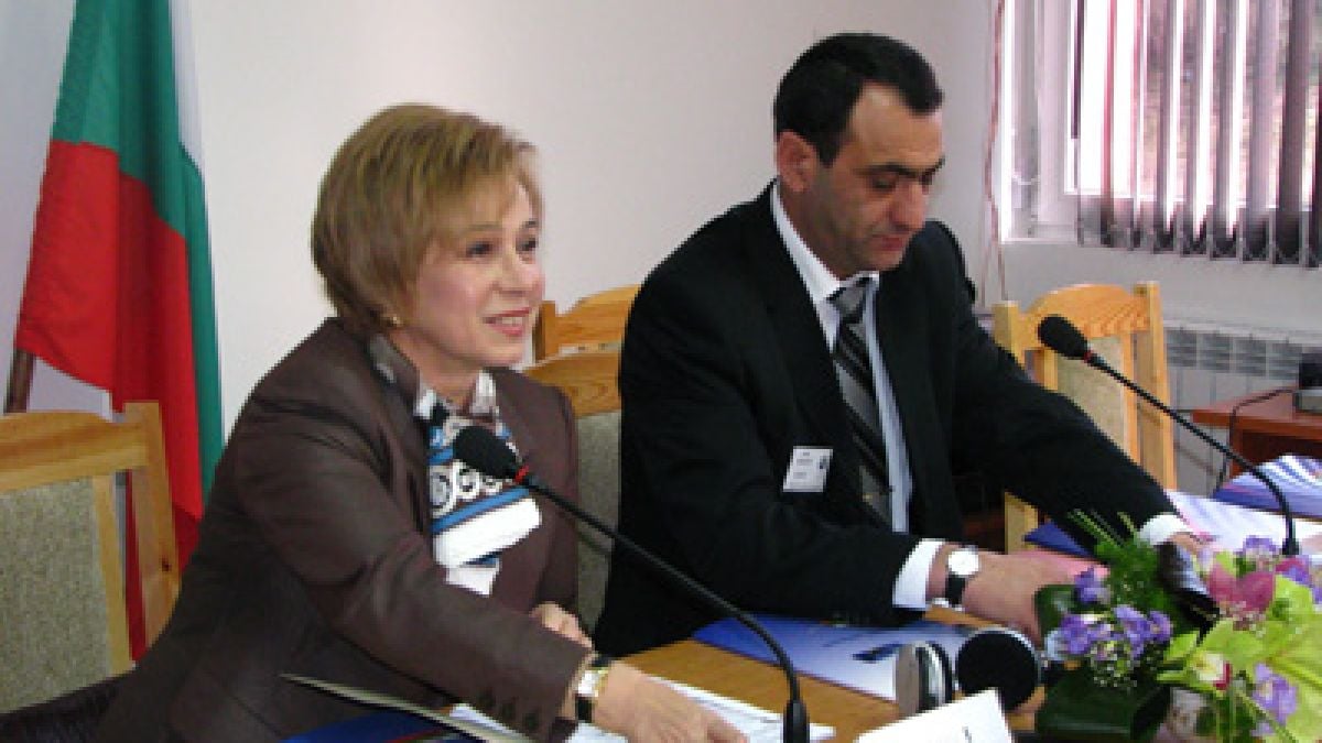 Светлоотразителни жилетки за първокласниците 